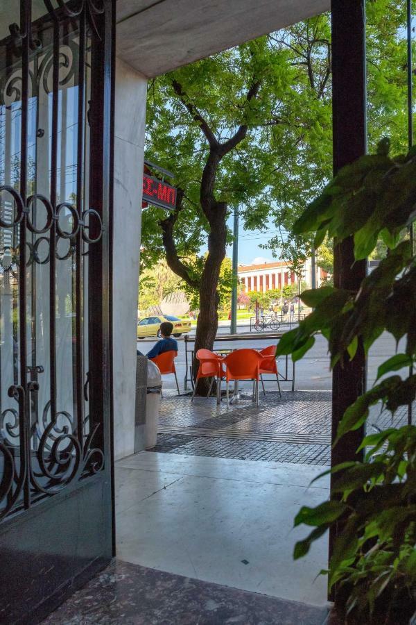 Modern & Stylish Apt At The Heart Of Athens Apartment Exterior photo