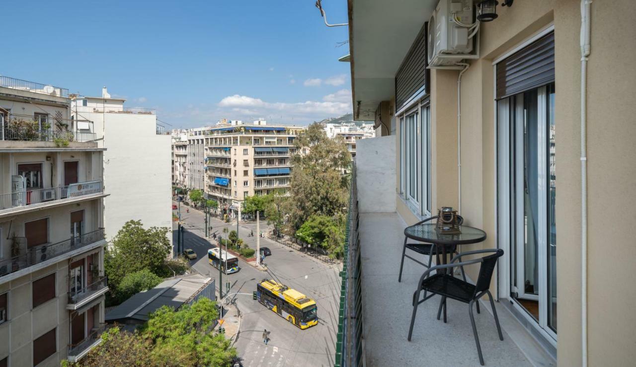 Modern & Stylish Apt At The Heart Of Athens Apartment Exterior photo